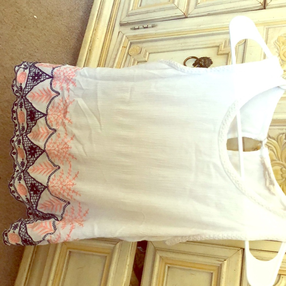 Sleeveless top